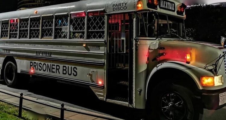 wiezienny-party-bus4